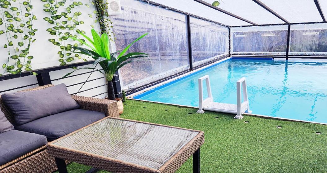 Penatess Pool Villa Chungju Luaran gambar
