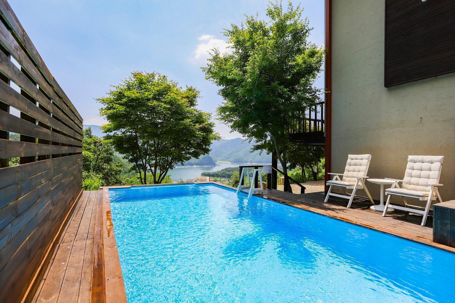Penatess Pool Villa Chungju Luaran gambar
